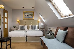 Hotel Plaza Elysées