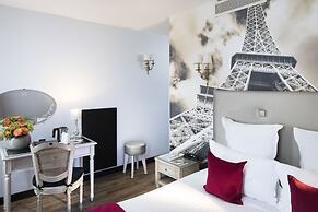 Hotel Plaza Elysées