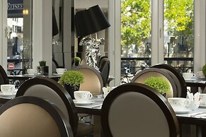 Hotel Plaza Elysées