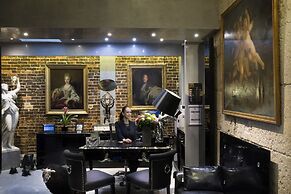 Hotel Plaza Elysées