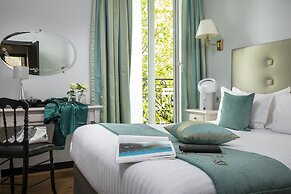 Hotel Plaza Elysées