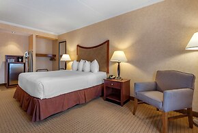 Best Western Plus Oswego Hotel and Conference Center