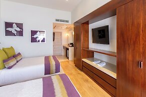 HS HOTSSON Hotel Leon