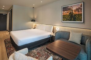 Tanoa International Hotel