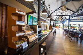 Tanoa International Hotel