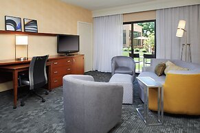 Courtyard by Marriott Columbus Dublin