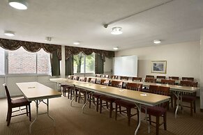 Days Inn by Wyndham Sidney OH