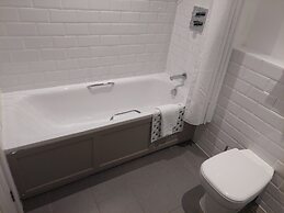 Best Western Red Lion Hotel