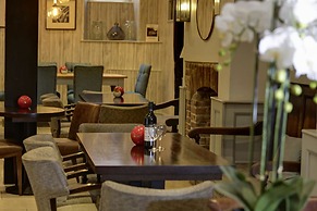 Best Western Red Lion Hotel