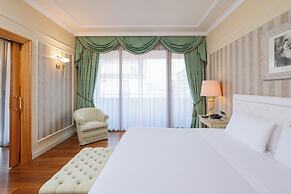 Royal Hotel Carlton