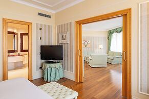 Royal Hotel Carlton