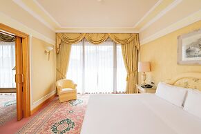 Royal Hotel Carlton