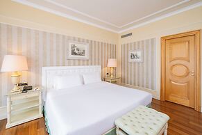 Royal Hotel Carlton