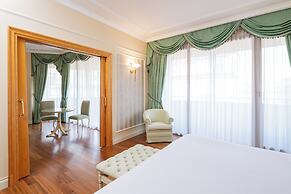 Royal Hotel Carlton
