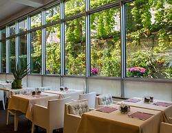 Hotel Blaise & Francis