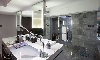 The Mira Hong Kong Hotel