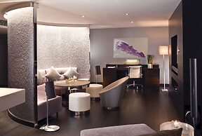 The Mira Hong Kong Hotel