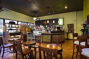 Aston at the Waikiki Banyan