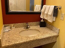 Spark by Hiton Bettendorf Quad Cities