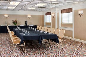 Hotel Alex Johnson Rapid City, Curio Collection by Hilton