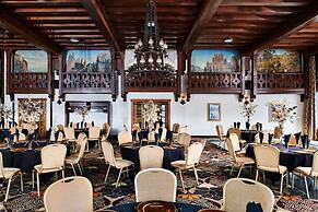 Hotel Alex Johnson Rapid City, Curio Collection by Hilton