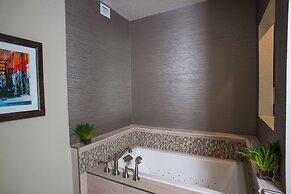 Hotel Alex Johnson Rapid City, Curio Collection by Hilton