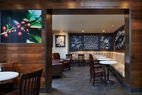 Hotel Alex Johnson Rapid City, Curio Collection by Hilton