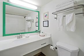 Palm Tree Club Miami Hotel