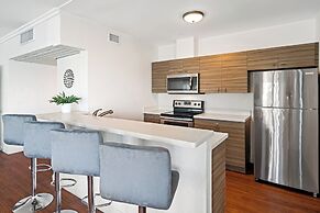 Palm Tree Club Miami Hotel