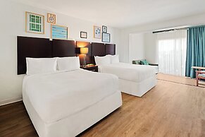 Palm Tree Club Miami Hotel