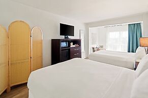 Palm Tree Club Miami Hotel