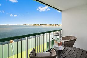 Palm Tree Club Miami Hotel