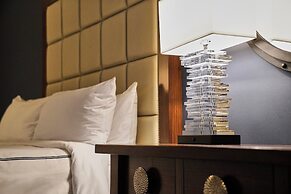 The Adolphus, Autograph Collection