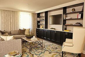 The Adolphus, Autograph Collection