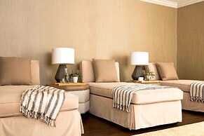 The Adolphus, Autograph Collection
