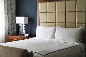 The Adolphus, Autograph Collection