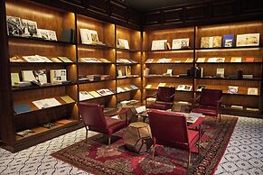 The Adolphus, Autograph Collection