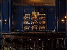 The Adolphus, Autograph Collection