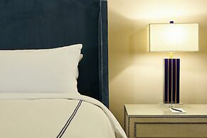 The Adolphus, Autograph Collection