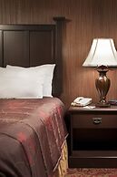 Castle Inn and Suites