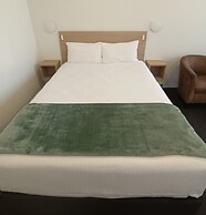 Abbotsleigh Motor Inn