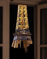 La Clef Tour Eiffel Paris by The Crest Collection