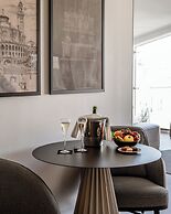 La Clef Tour Eiffel Paris by The Crest Collection