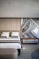 La Clef Tour Eiffel Paris by The Crest Collection