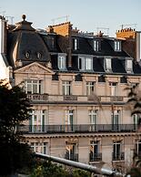 La Clef Tour Eiffel Paris by The Crest Collection