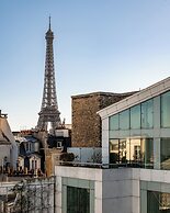 La Clef Tour Eiffel Paris by The Crest Collection