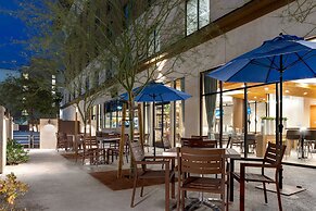 Home2Suites by Hilton Anaheim Resort