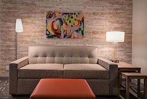 Home2Suites by Hilton Anaheim Resort