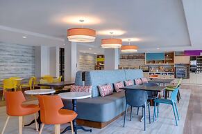 Home2Suites by Hilton Anaheim Resort