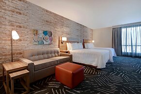 Home2Suites by Hilton Anaheim Resort